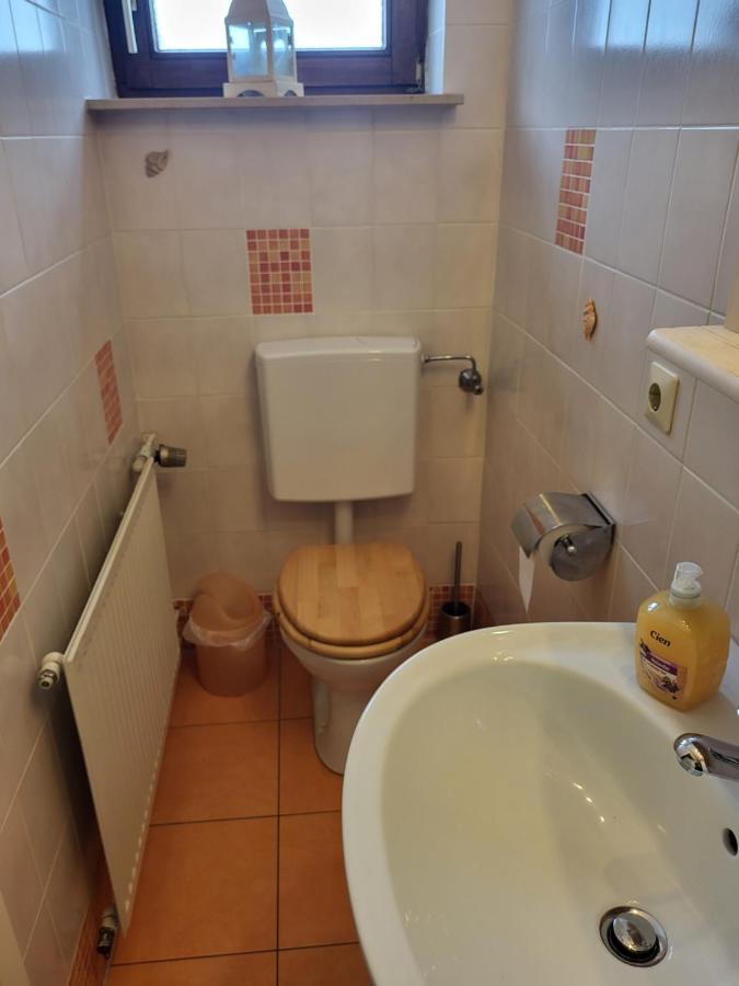 Ferienwohnung Fuer 4 Personen Mit Schnellem Wlan, Glasfaser, Tv Paket Beilstein  Exterior photo